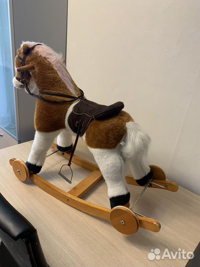 Детская качалка лошадь
