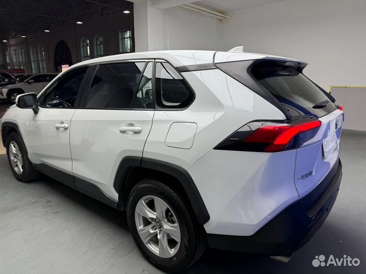 Toyota RAV4 2.0 CVT, 2021, 130 000 км