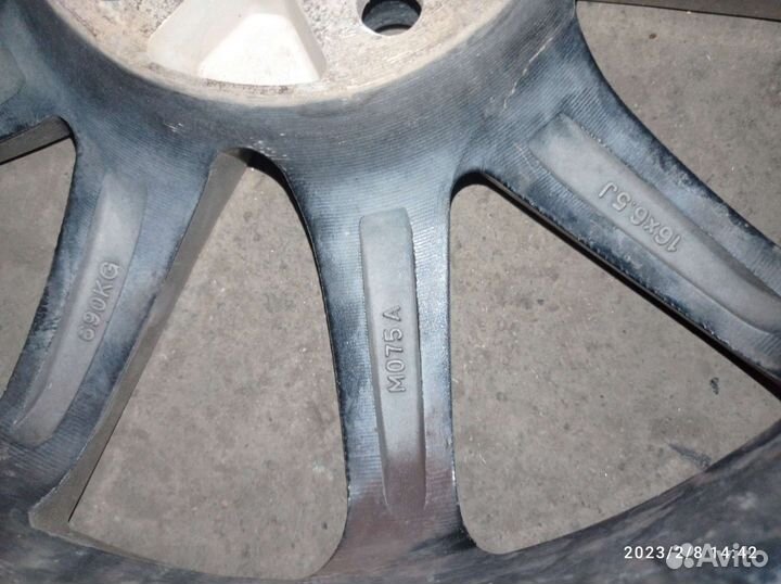 Литые диски r16 5x114.3