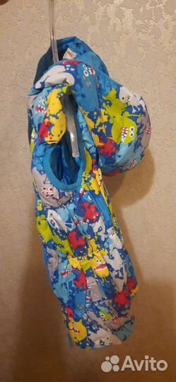 Супер классный стильный жилет с монстряхами