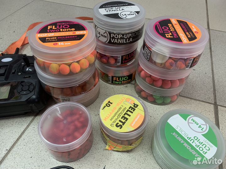 Прикормочный кораблик для рыбалки