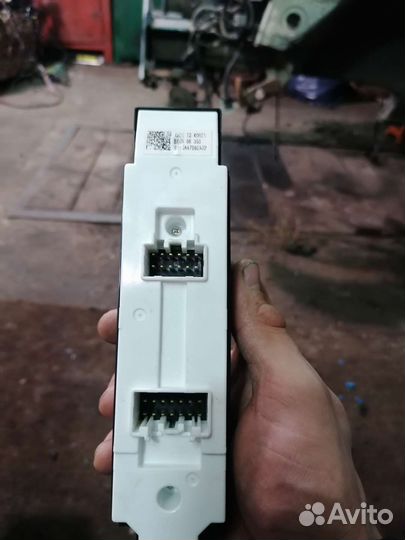 Блок стеклоподъемников мазда 3 bl