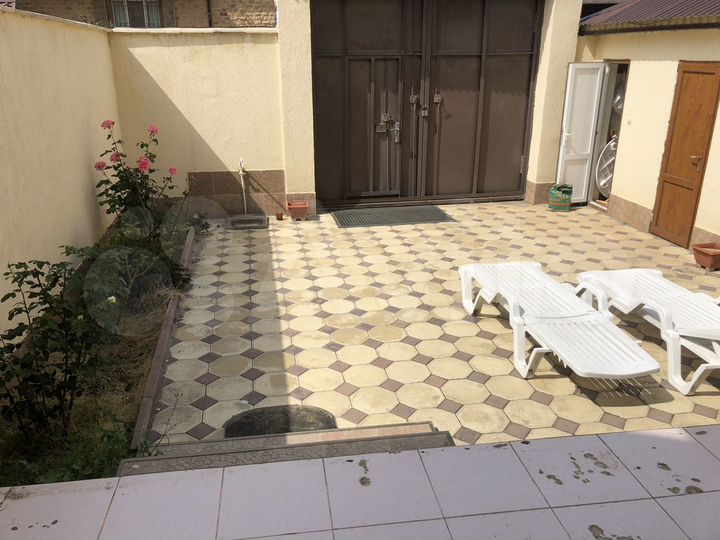 Дом 200 м² на участке 2 сот.