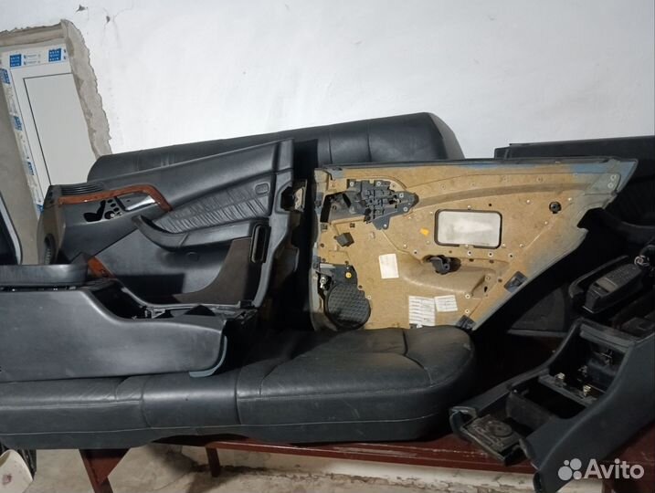 Сиденья на mercedes 220