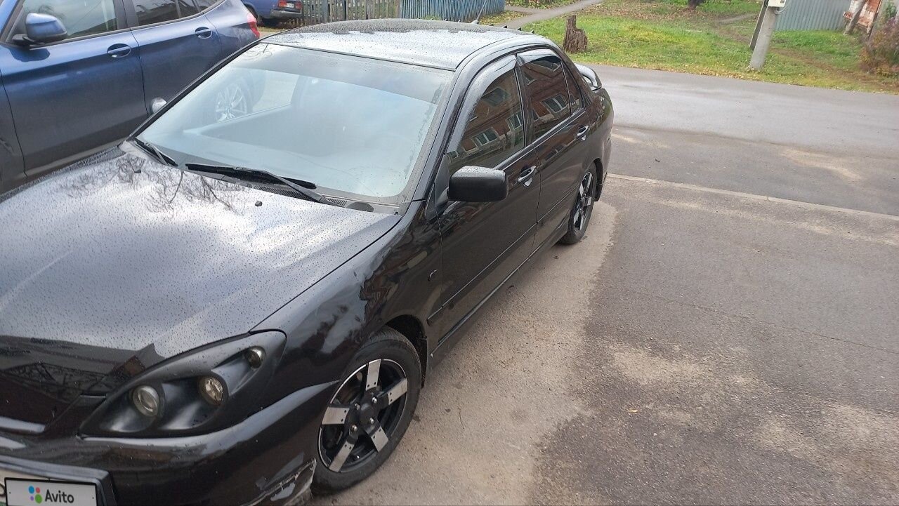 Mitsubishi Lancer: фото владельца