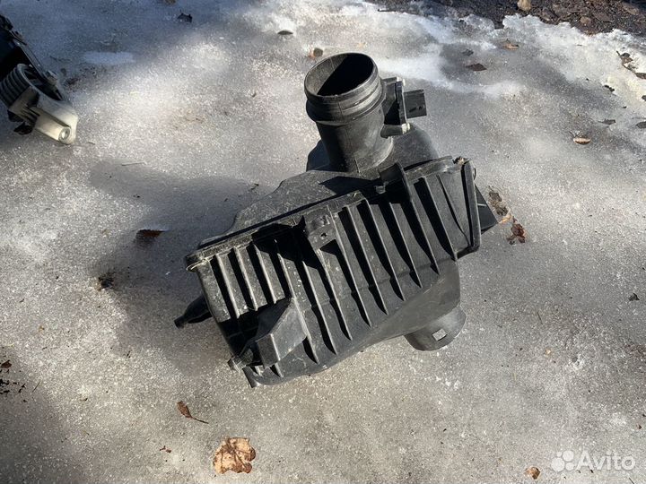 Корпус воздушного фильтра nissan x-trail t31