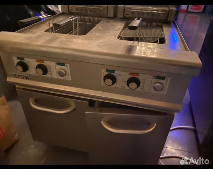 Фритюрница новая итальянская