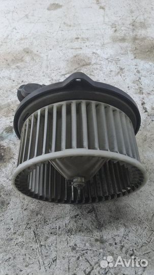 Моторчик отопителя (печки) Suzuki Swift 2