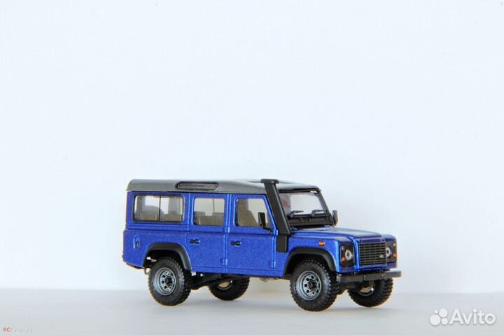 Land Rover Defender 110 1:43 Cararama