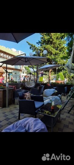 Требуется официант