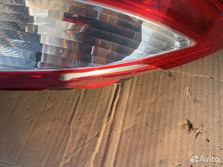 Фонарь задний правый peugeot 207 рест