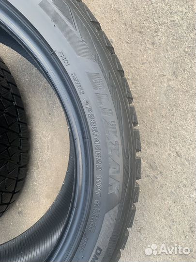 Bridgestone Blizzak DM-V2 285/45 R22 110T