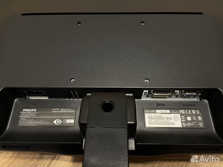 Монитор Philips 23