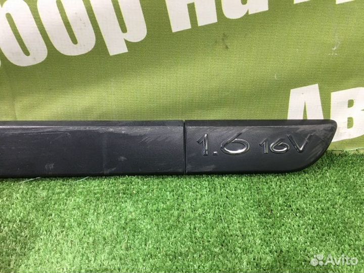 Молдинг двери передний правый Renault Megane 2