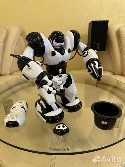 Радиоуправляемый робот RoboSapien WowWee X 8081