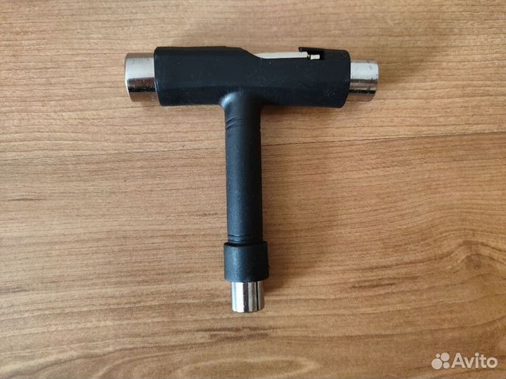 Ключ для скейта