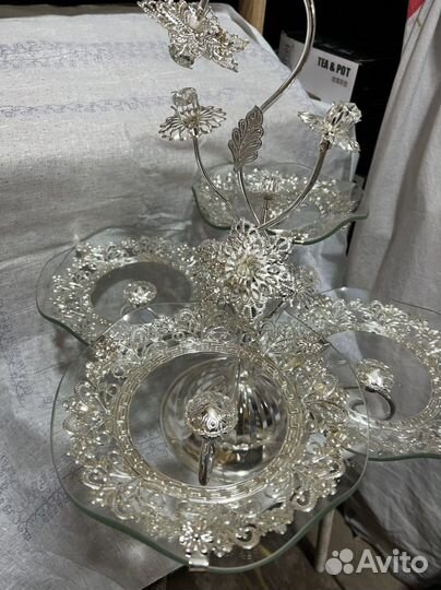 Ваза для конфет на ножке