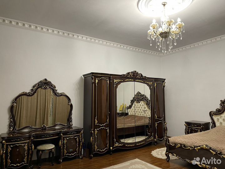 Спальный гарнитур