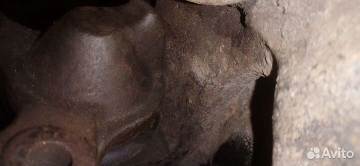 Правый кулак 27 шлицов Terrano 1, Terrano 2