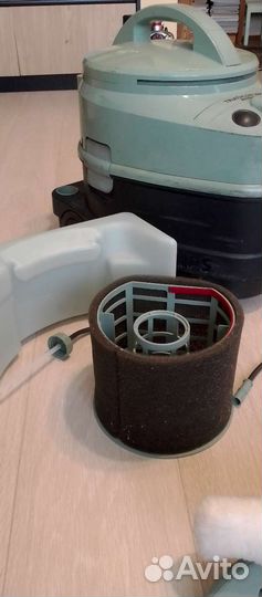 Моющий пылесос Bosch Triathlon 2000