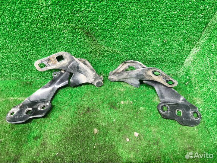 Петля капота Ford Mondeo 4 рестайлинг 1.6 2011