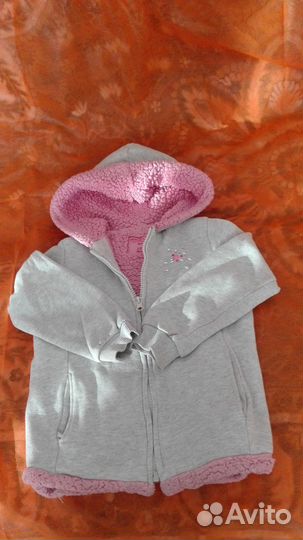 Продаю ветровки для девочек