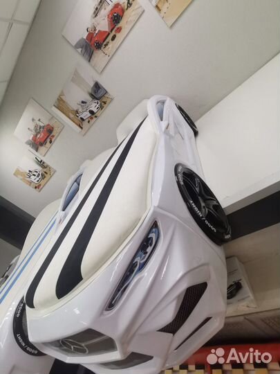 Кровать машинка