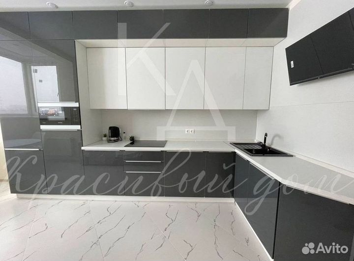 Кухонный гарнитур в наличии