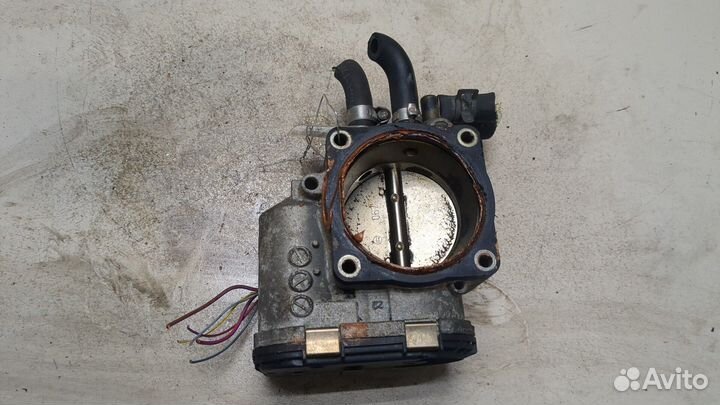 Заслонка дроссельная Volkswagen Passat 5, 2000