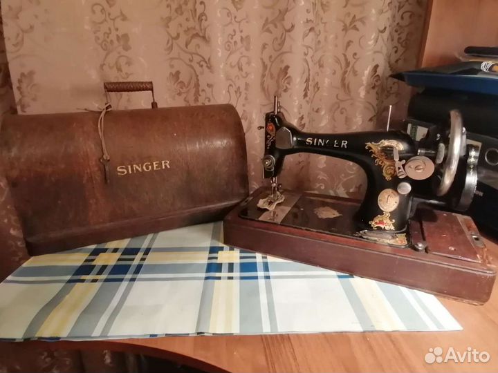 Швейная машина Singer
