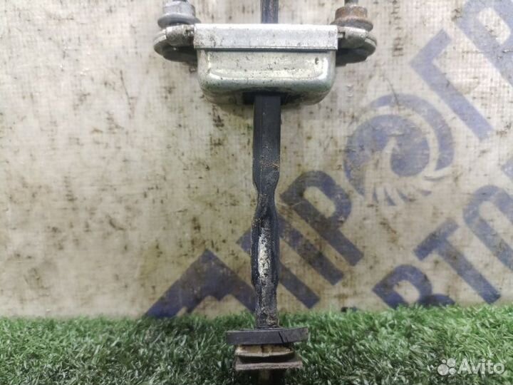 Ограничитель двери задний левый Ford Fusion