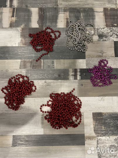 Новогодние игрушки на елку