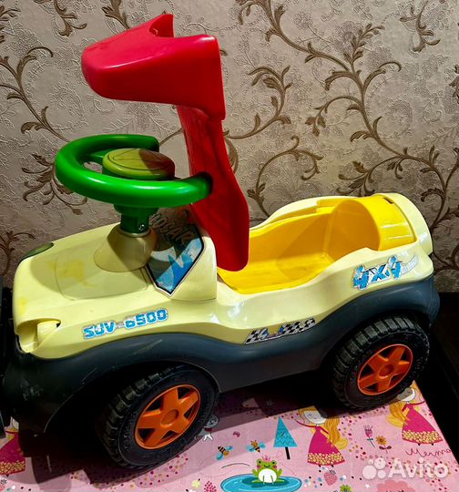 Детская машинка-каталка