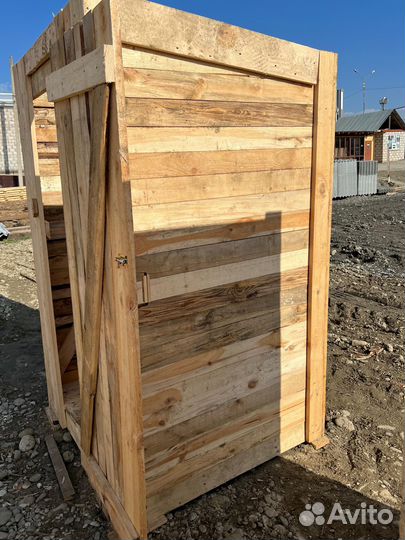 Дачный туалет деревянный