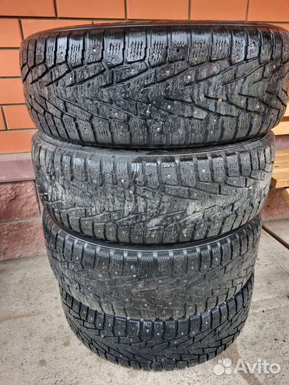 Nokian Tyres Hakkapeliitta 7 235/65 R17