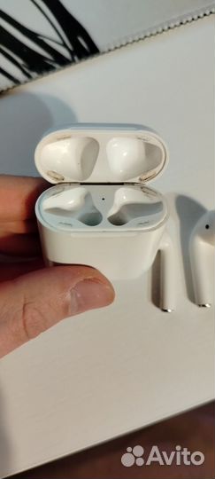 Наушники AirPods 1