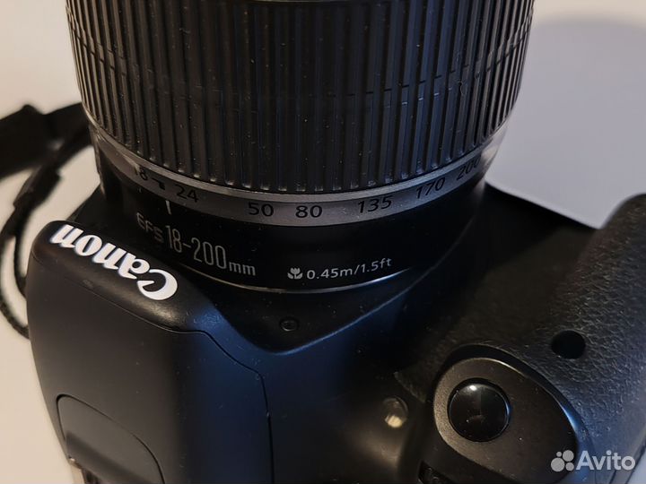 Canon eos 550d с объективом 18-200