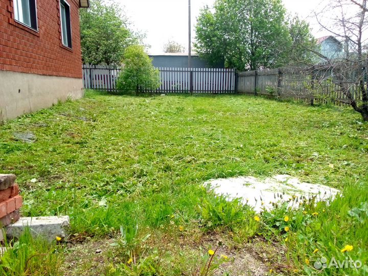 Покос травы триммером