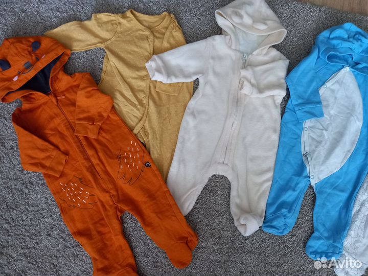 Пакет одежды на мальчика 56-62 новорожденнного