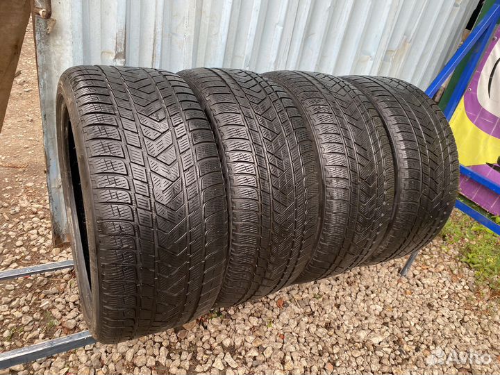 Pirelli Scorpion Winter 265/40 R21 и 295/35 R21