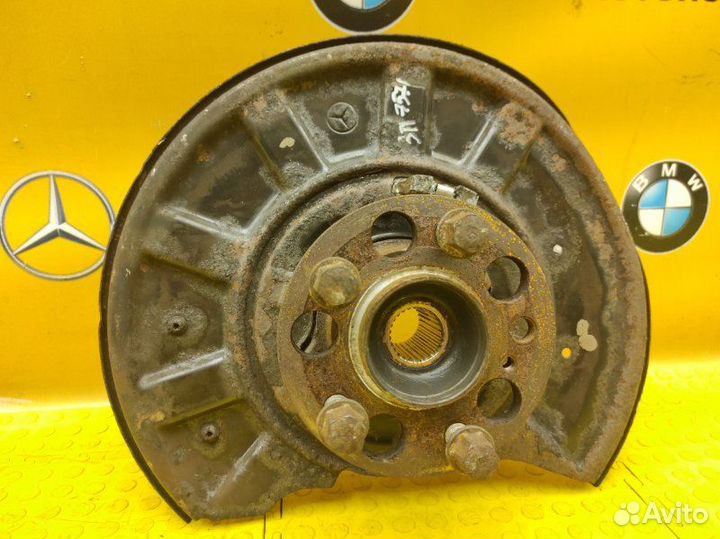 Кулак поворотный задний правый Mercedes-Benz W212