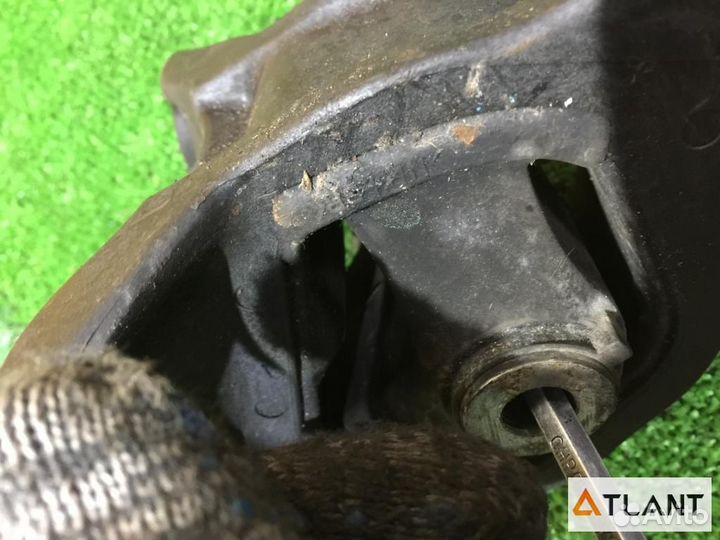 Подушка двигателя задний honda accord