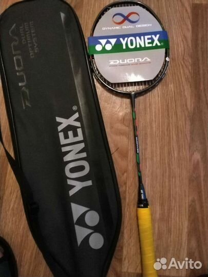 Ракетка для бадминтона yonex