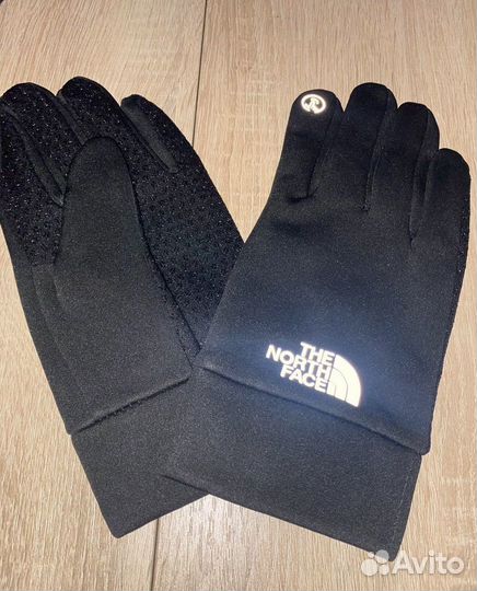Перчатки the north face