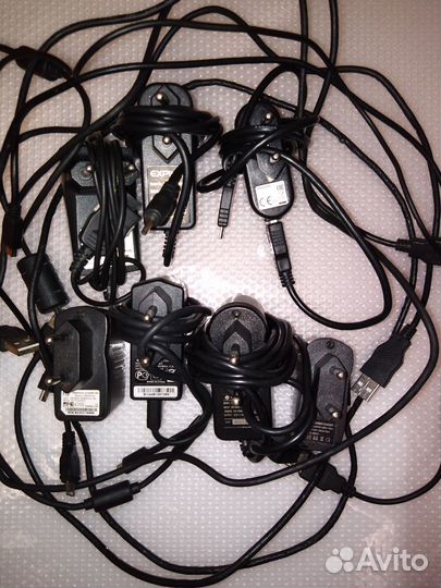 Сетевые зарядные устройства и кабеля