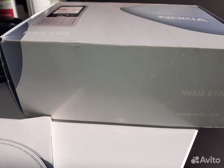 Коробка от телефона