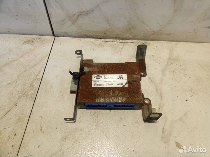 Блок управления двигателем Nissan Primera P10 1995