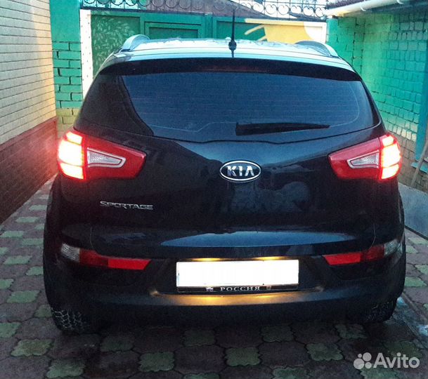 Засвет задних фонарей багажника Kia Sportage III