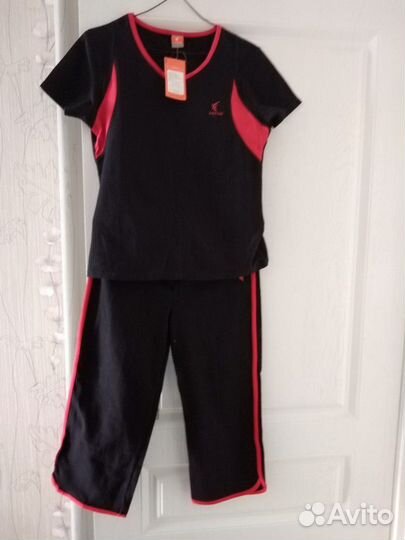 Спортивные костюмы