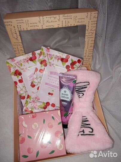 Подарочный набор косметики